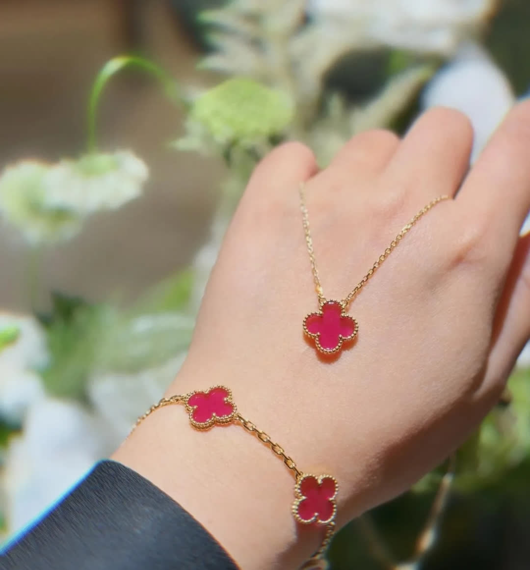 Van Cleef & Arpels Alhambra Earrings